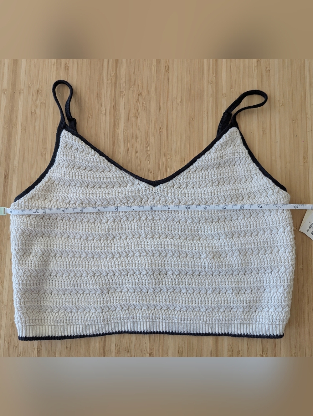 Abercrombie & Fitch White Crochet Cropped Tank with Black Trim - Picture 4 of 4